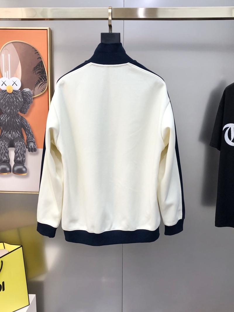 chr1st1an D10r outwear